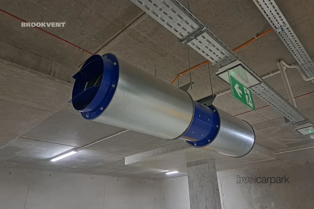 wentylator strumieniowy podwieszony w garażu podziemnym